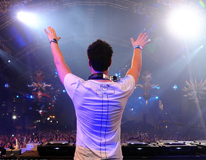 Reach Out Thomas Gold Mix PREVIEW: Sander Van Doorn â€“ Daddyrock (Arty Remix) / Reach Out (Thomas Gold Mix)